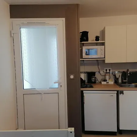 Meublee Avec Sanitaires Douche Kitchenette Appartement